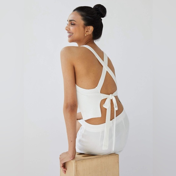 Aritzia Cayenne Top - Picture 6 of 6